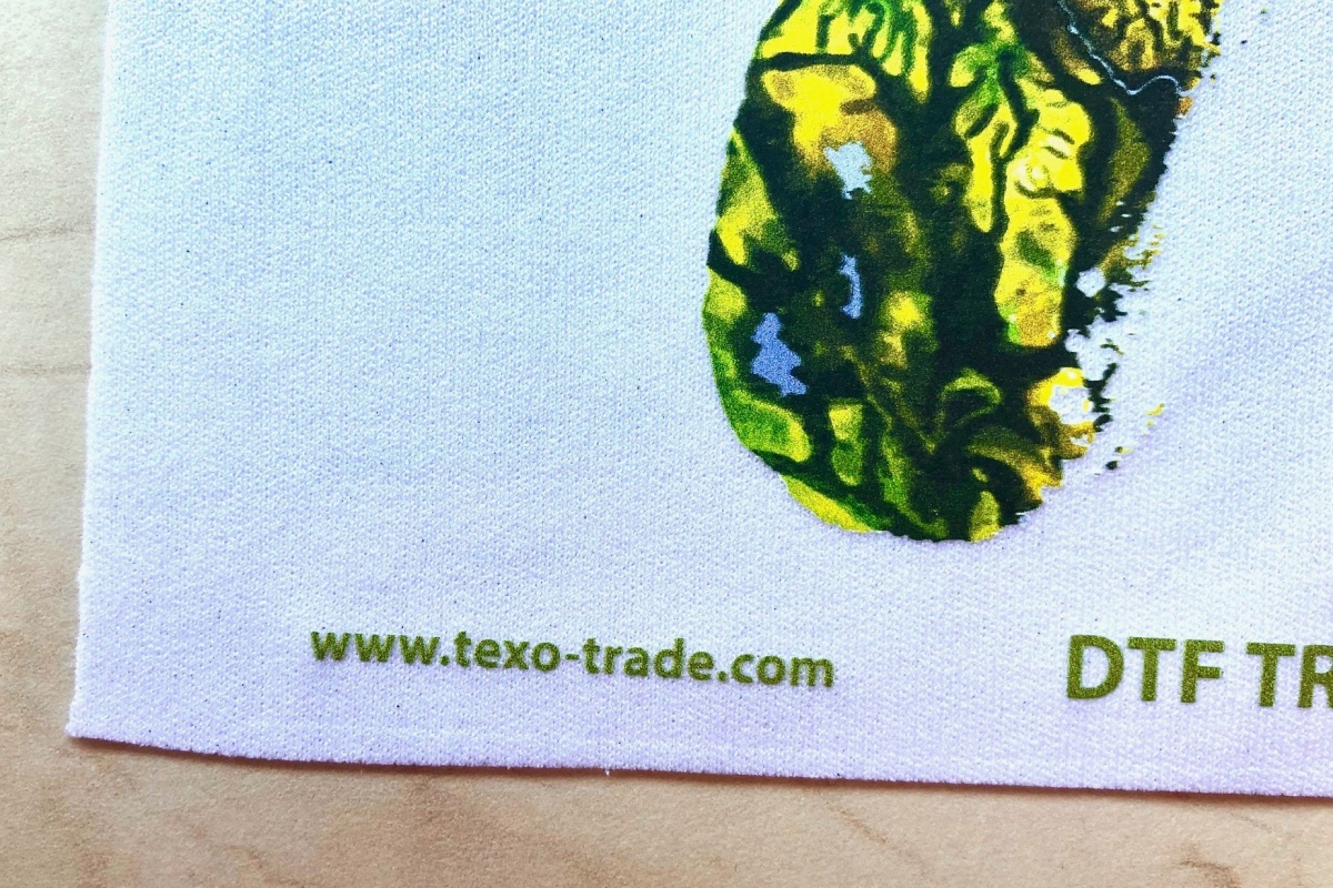 DTF Transfer Paper, 75 g
One side coated, Hot-Peel
Size: 60 cm x 100 m